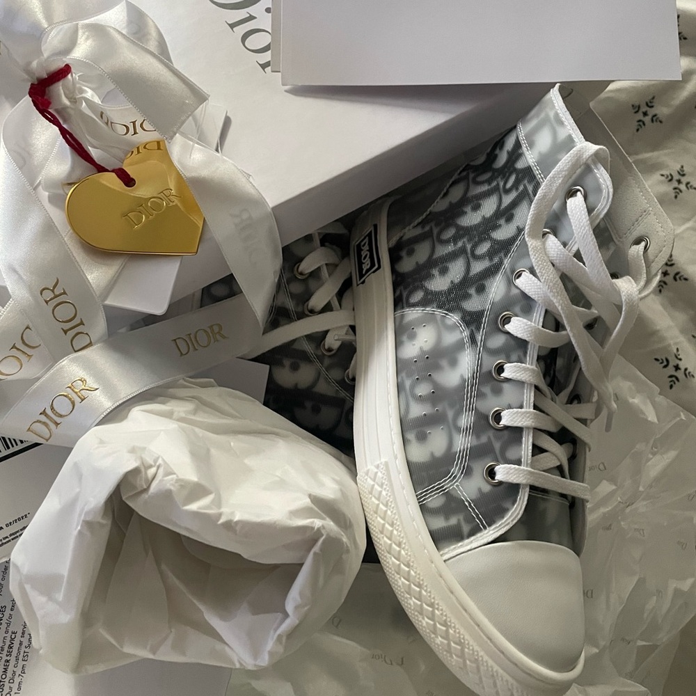 Christian Dior Size 3.5y I wore them once & never wore them again.